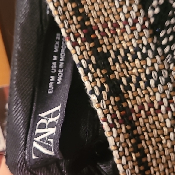 Skirt - Picture 2 of 3